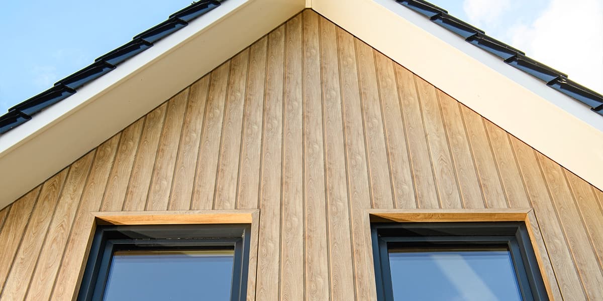 Keralit gevelbekleding in natuur eiken closeup